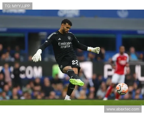 拉亚四次扑救当选队内最佳之战